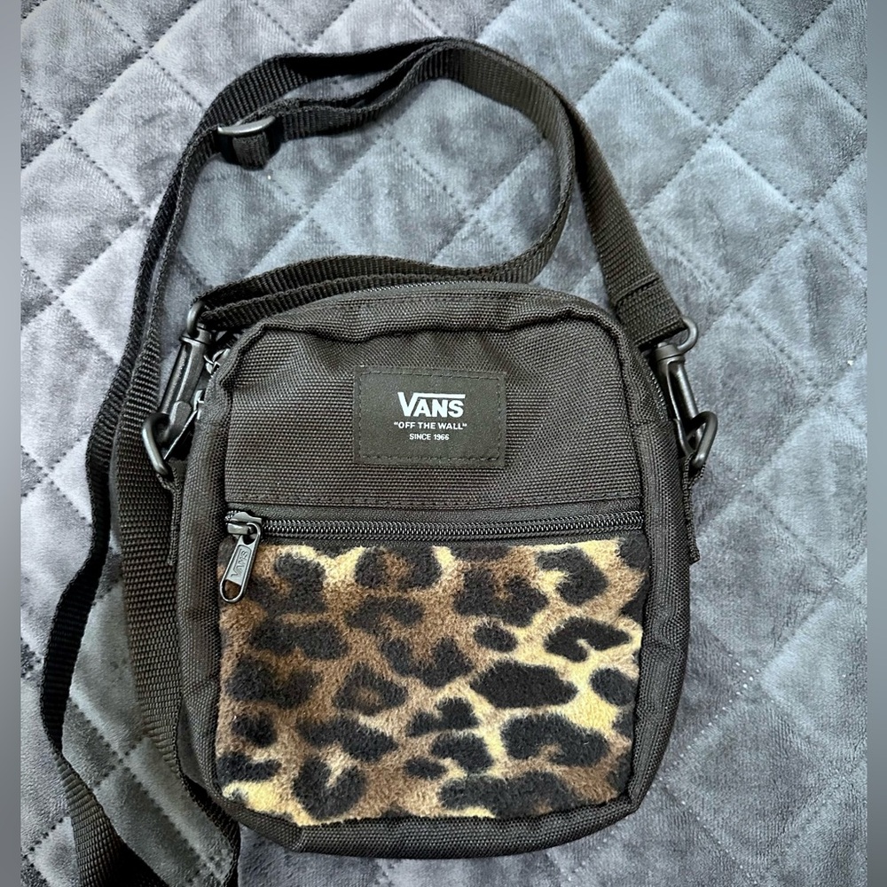 Vans Black and Leopard Print crossbody bag LIKE NEW